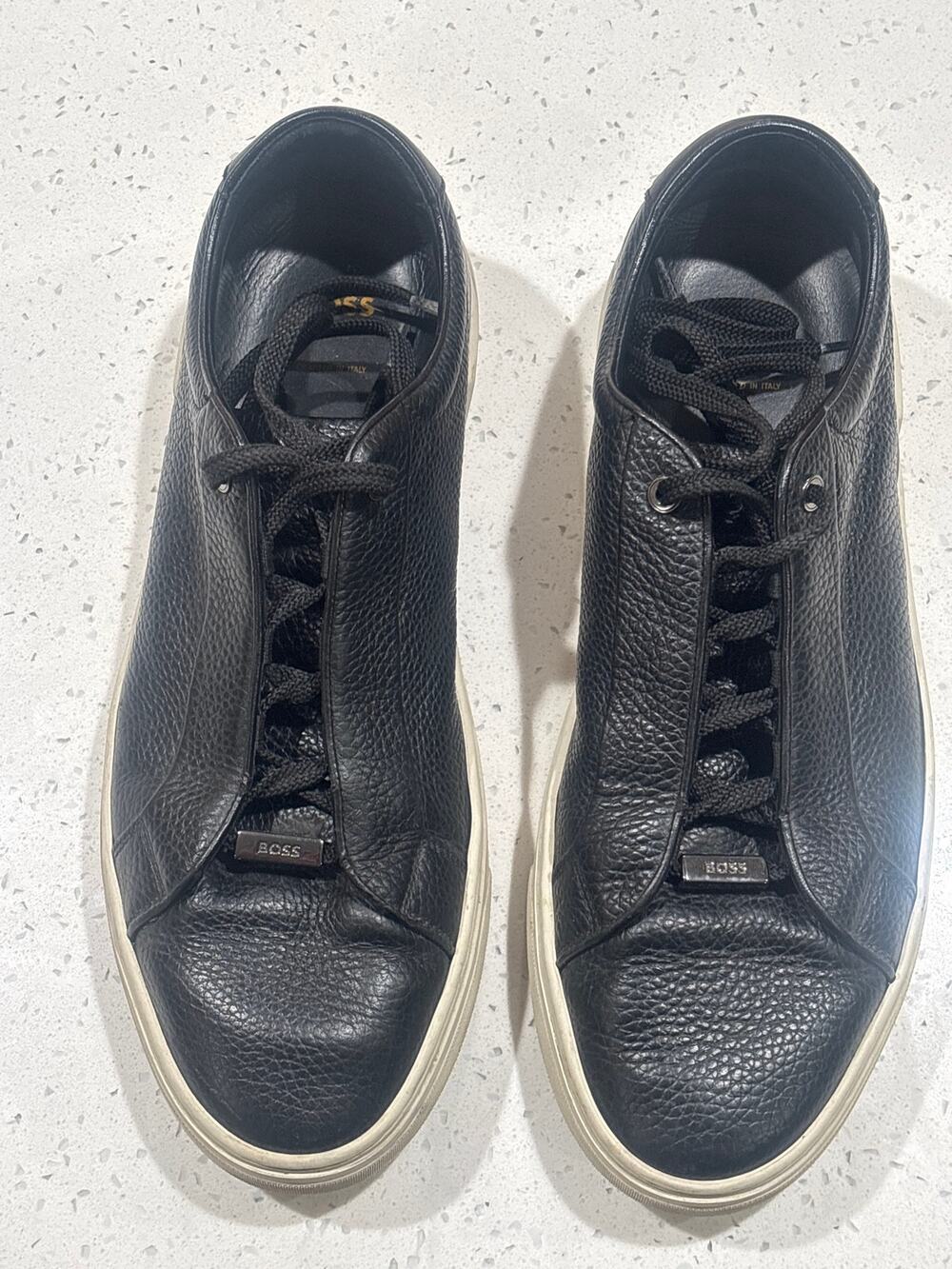 Men’s sz 10 Leather Athletic Footwear